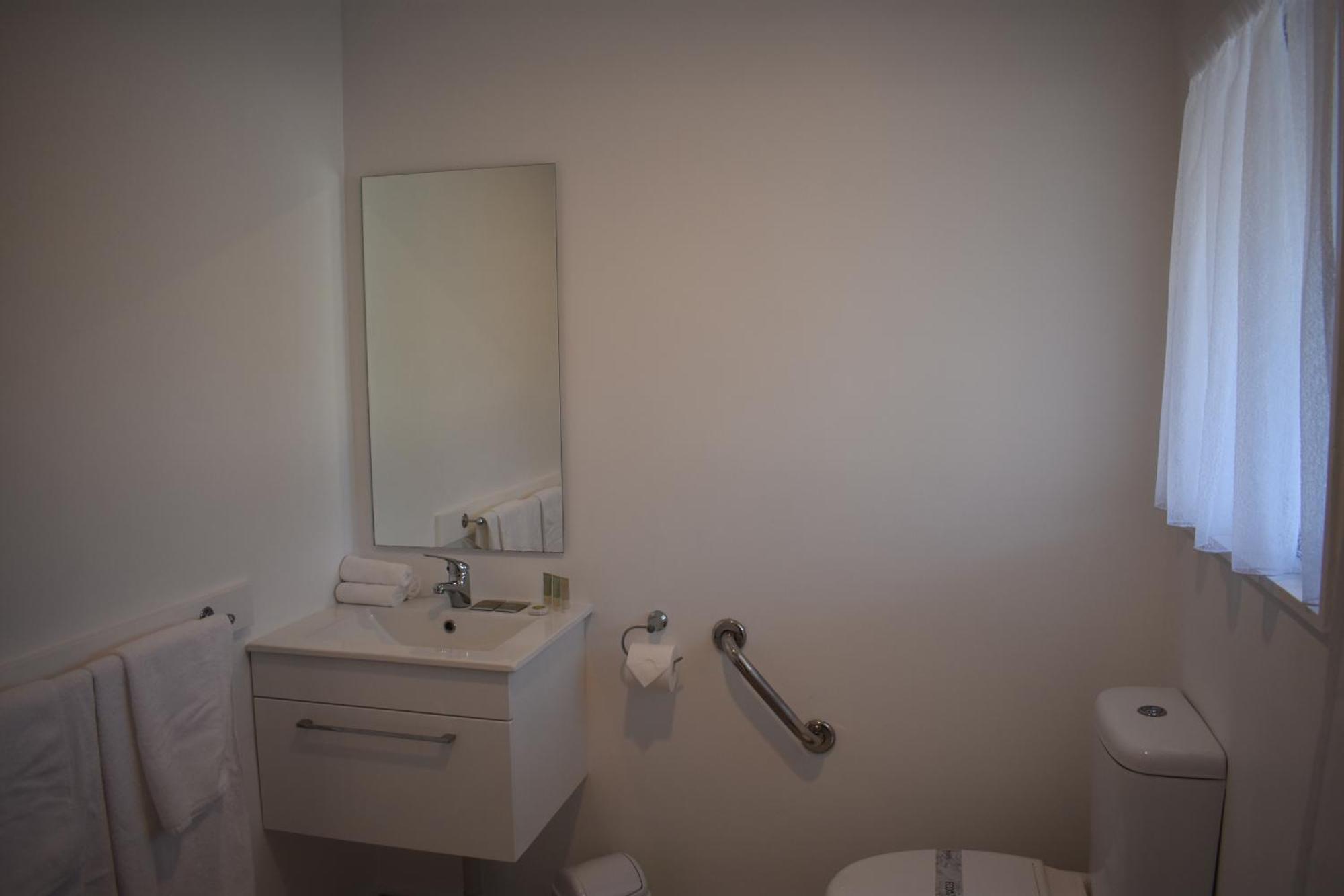 Magnolia Court Motel Opotiki Phòng bức ảnh
